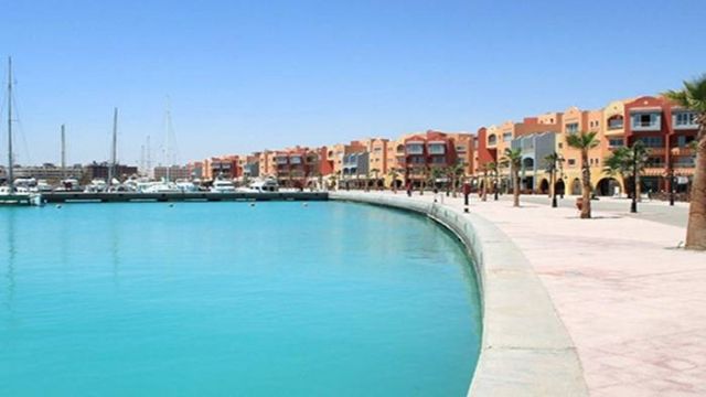 Luxor Airport Transfers To Cairo By Bus
